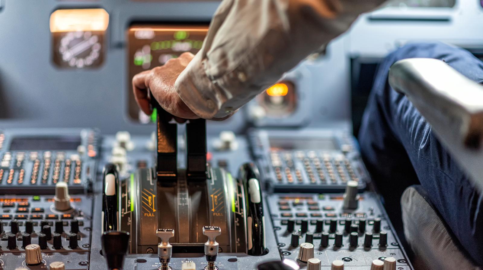 Autoinganno aereo: la sorprendente fiducia nel pilotare aerei