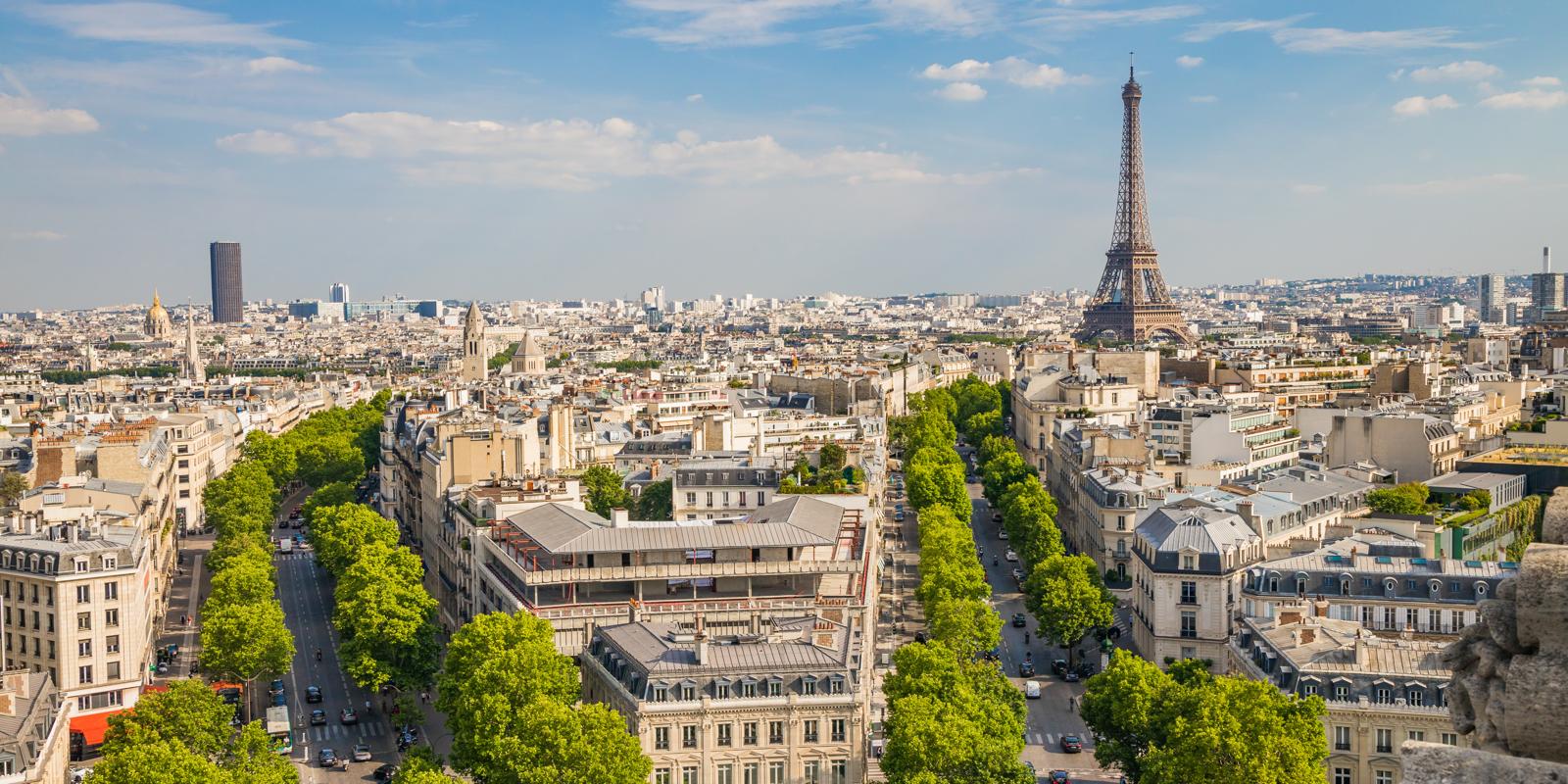 Dramma a Parigi: turisti bersaglio di estremista Isis!