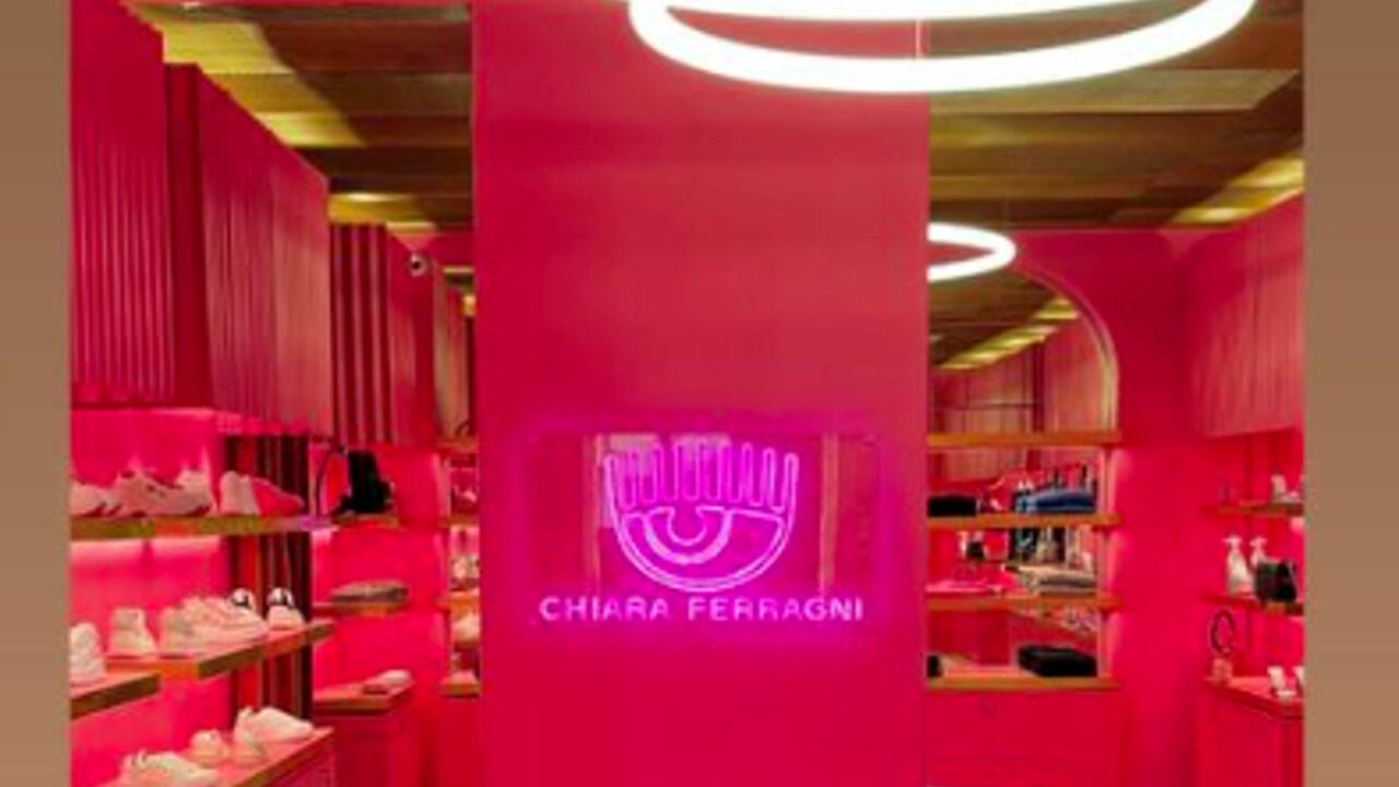 Vetrina di Chiara Ferragni a Roma vandalizzata: le accuse che fanno tremare i fan!