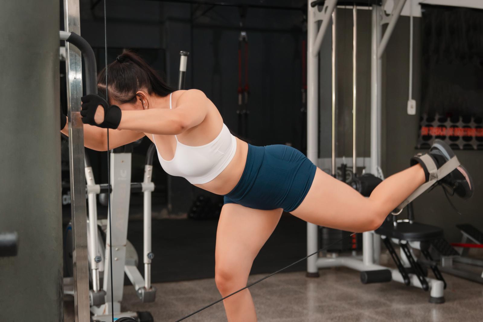 Scopri il segreto per glutei tonici e scolpiti con la Gluteus Machine!